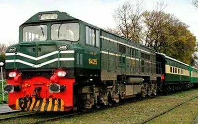 Exciting Update: Pakistan Railways Cuts Fares by Over 50%