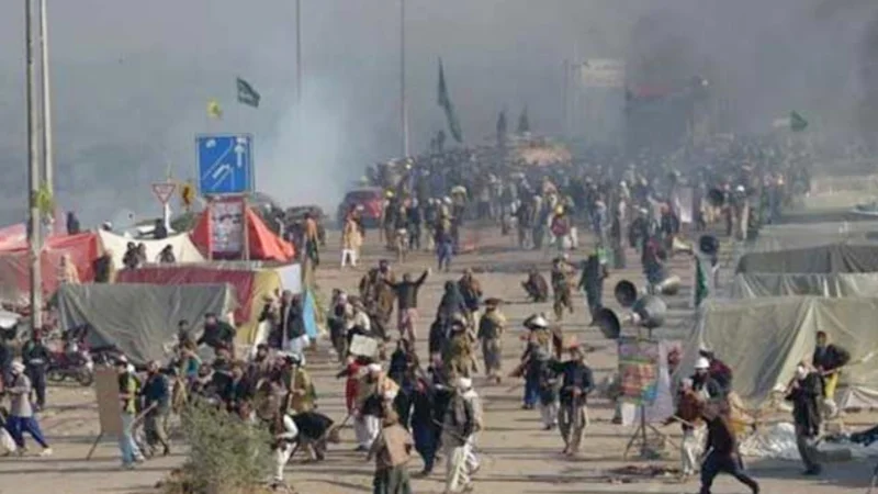 Cabinet dissatisfied with probe commission’s report on Faizabad sit-in