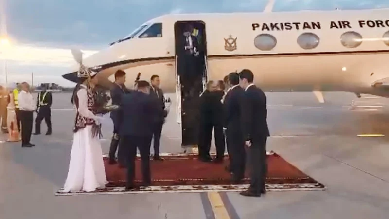 FM Dar in Bishkek to address Pakistani students' concerns