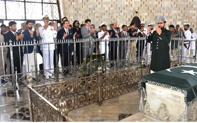 Acting President Gilani visits Mazar e Quaid