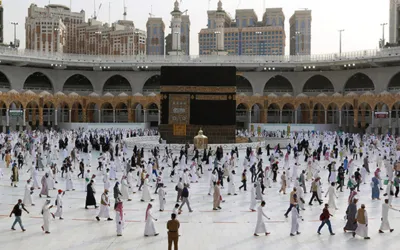Saudi Arabia bars visit visa holders from entering Makkah during Hajj