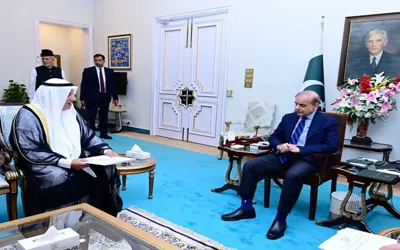 Emirs of Kuwait, Qatar accept PM’s invitation to visit Pakistan