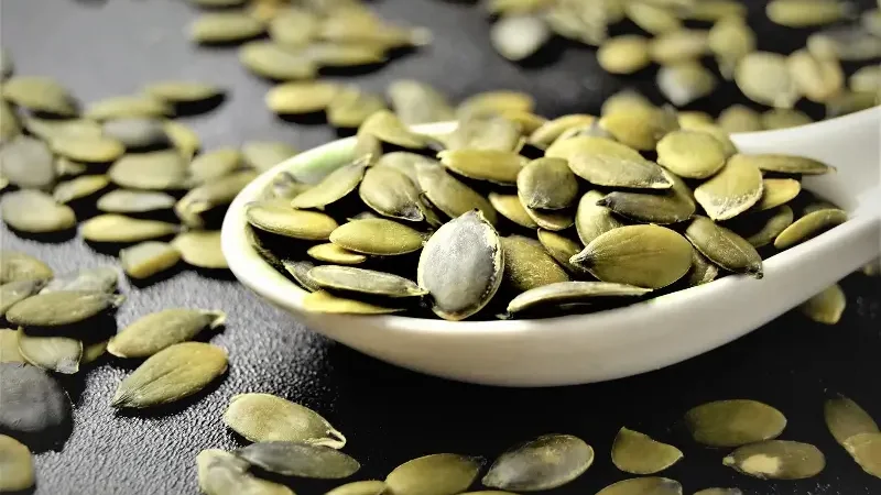 10 amazing health benefits of pumpkin seeds