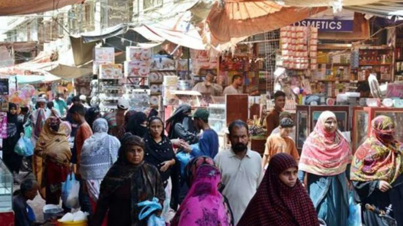 Markets in Karachi and Lahore will remain open on 'Youm-e-Takbeer'