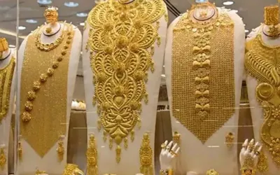 Another sharp rise pushes gold to historic peak