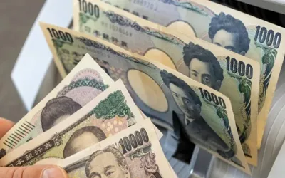 Japanese yen falls to lowest level since 1986 against U.S. dollar