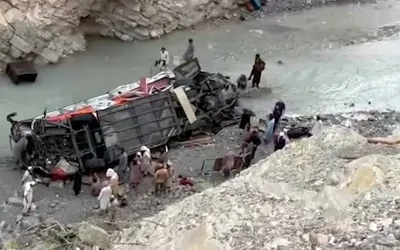 Passenger coach falls into ravine, 40 killed in Balochistan