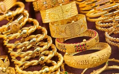 Gold surges above Rs. 440,000 per tola in Pakistan