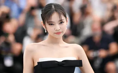 Jennie debuts unreleased songs during Open’er Festival performance in Poland