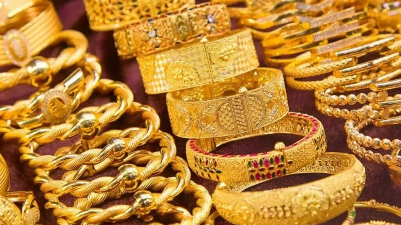 Gold drops