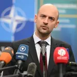 'France sees Syria as alternative oil route to Hormuz'