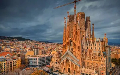 Spain to grant legal status to 500,000 undocumented migrants