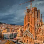 Spain to grant legal status to 500,000 undocumented migrants