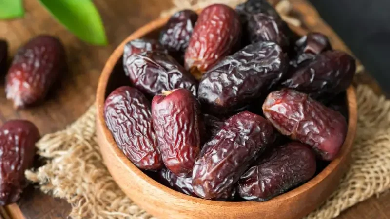 Benefits of eating dates in winter