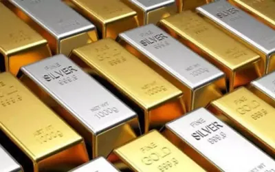 Gold, silver prices climb in global and local markets