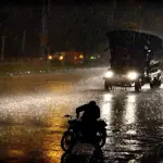 Heavy rain, thunderstorm hit parts of Karachi