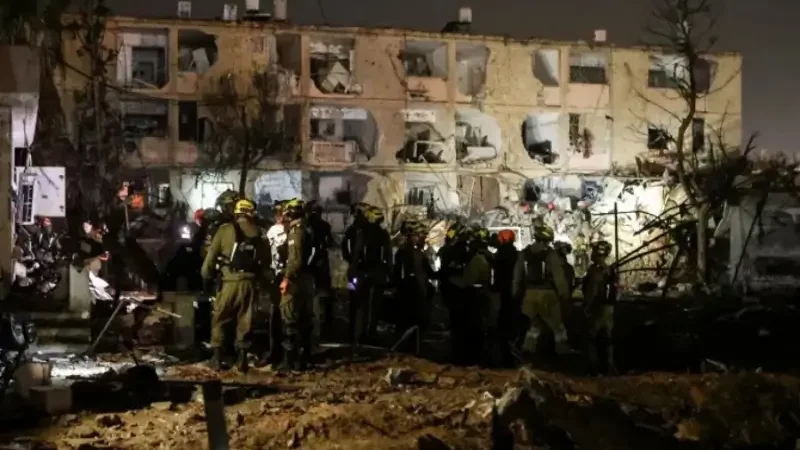 Iran launches missile attacks on Israeli cities Dimona and Arad; 6 killed, over 150 injured