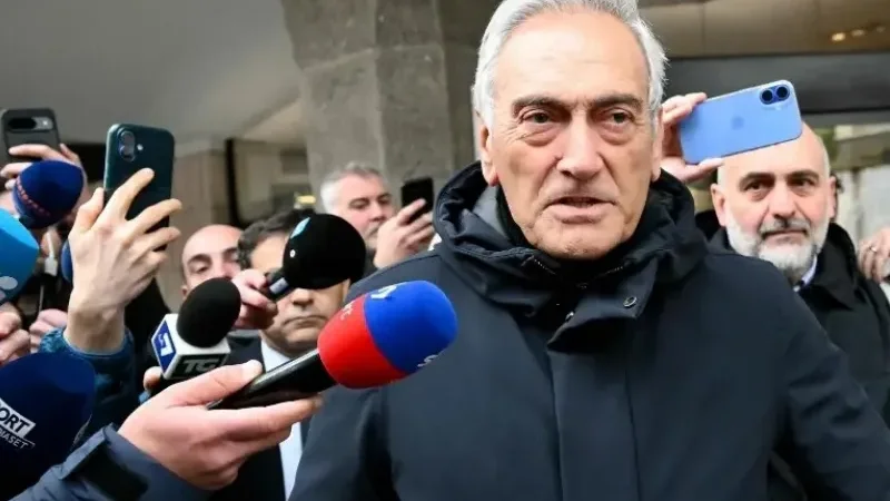 Italy president resigns