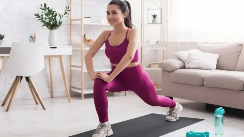 Lose belly fat naturally with these simple yoga exercises