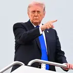 US keeps pressure on Iran as Trump dismisses proposal