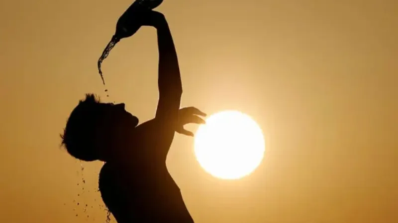 Hot and dry weather predicted over next 24 hours in Karachi