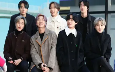 BTS creates historic frenzy in Mexico city 50,000 fans mark explosive comeback