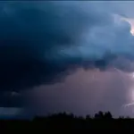 Dust and thunderstorms with rain forecast for different parts of Pakistan