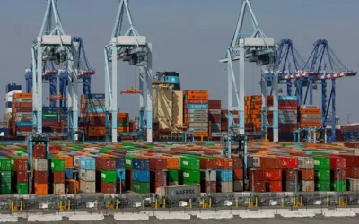 Minister orders faster work on one-stop port services center in Karachi