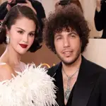 Selena Gomez’s bold new adult role sparks buzz over social media