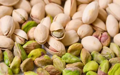 10 Health Benefits of Eating Pistachios