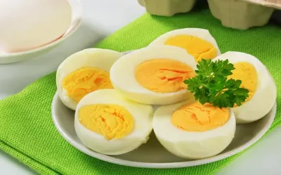 Five amazing benefits of eating boiled eggs