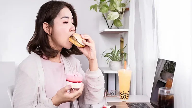 Why Winter Makes You Feel Hungrier — And How to Control It