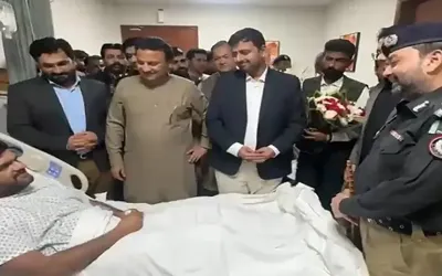 Sindh Home Minister Visits Ziauddin Hospital, Inquired Injured Police Officials