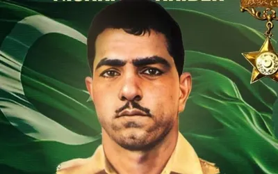Armed forces pay tribute to Lance Naik Muhammad Mahfooz