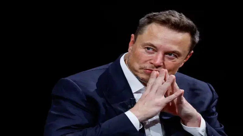 Elon Musk Becomes First Person Worth $700 Billion