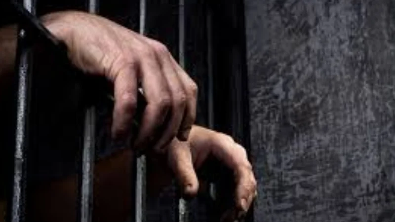 FIA arrests 12 men trying to travel abroad
