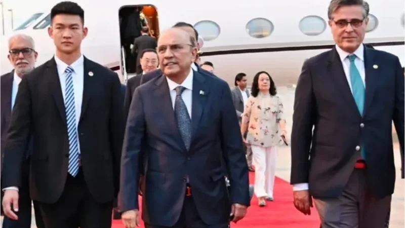 Asif Ali Zardari arrives in China on official visit, Gets warm Welcome in Chengdu