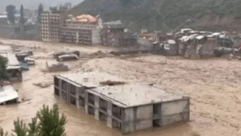 Heavy storms cause destruction in D.I. Khan, 8 people dead 47 injured