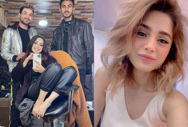 Aima Baig posted a picture in her makeup room, showing armpits