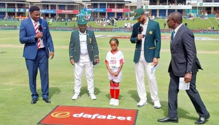 South Africa opts to bowl first after winning toss in first test against Pakistan