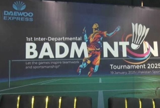 Daewoo’s first inter-departmental badminton championship; Faheem Barlas wins Men’s singles title