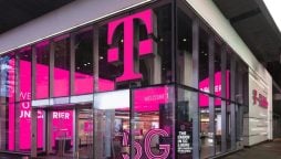 T-Mobile, Starlink test satellite-to-phone service in US