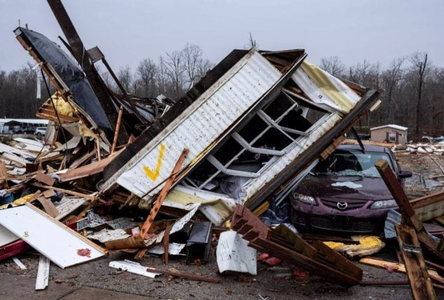 At least 33 dead as tornadoes ravage central US