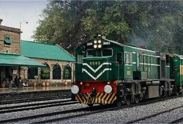 Pakistan Railways announces Eid special train schedule